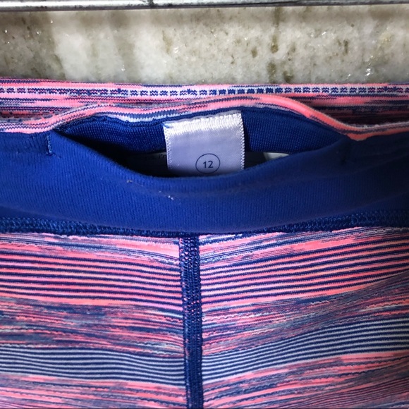 Ivivva reversible rhythmic shorts patterned - Picture 7 of 7